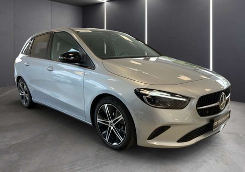 Mercedes-Benz B 200, 2025