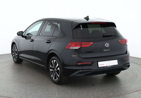 Volkswagen Golf, 2021 3