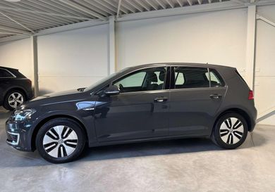 Volkswagen Golf, 2020