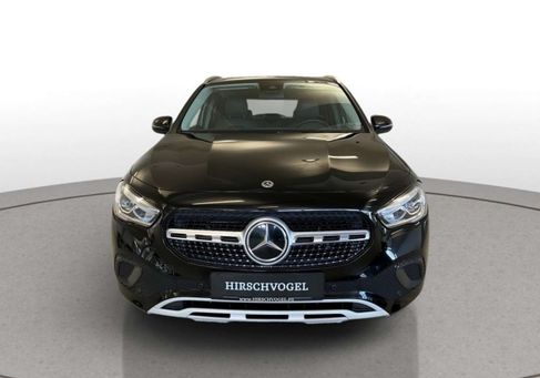 Mercedes-Benz GLA 250, 2021 3