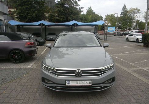 Volkswagen Passat Variant, 2023 3