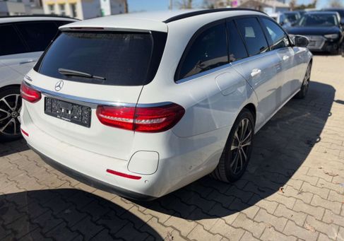 Mercedes-Benz E 300, 2020