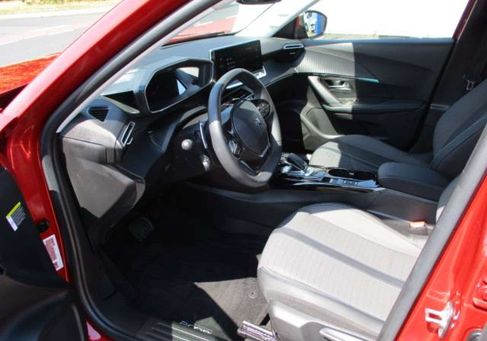 Peugeot 2008, 2021
