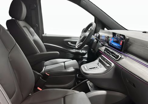 Mercedes-Benz V 300, 2026