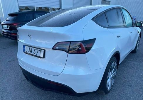 Tesla Model Y, 2023 3