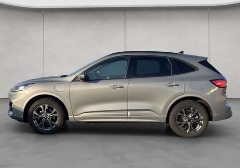 Ford Kuga, 2022