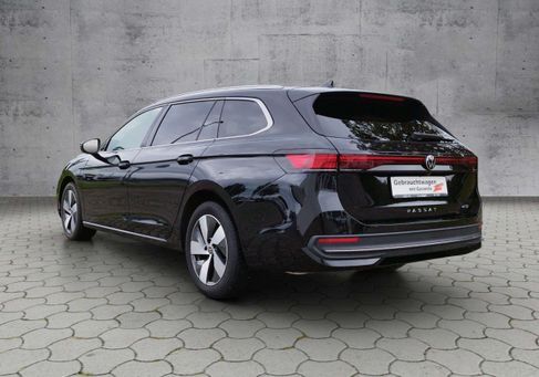 Volkswagen Passat Variant, 2024 3