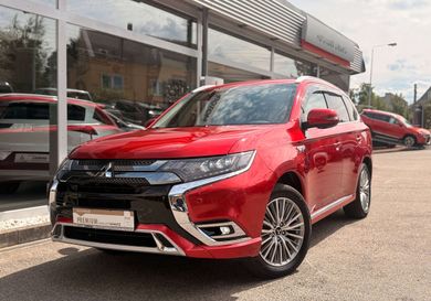Mitsubishi Outlander, 2020