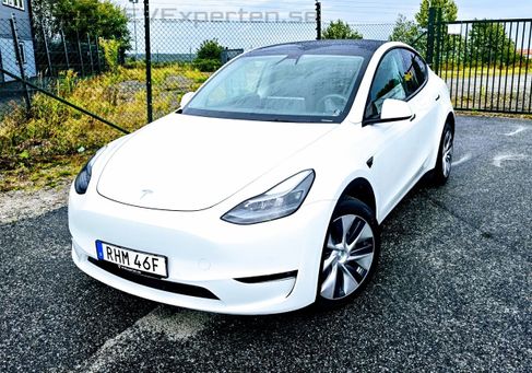 Tesla Model Y, 2021 2