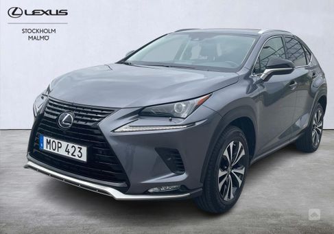 Lexus NX, 2021