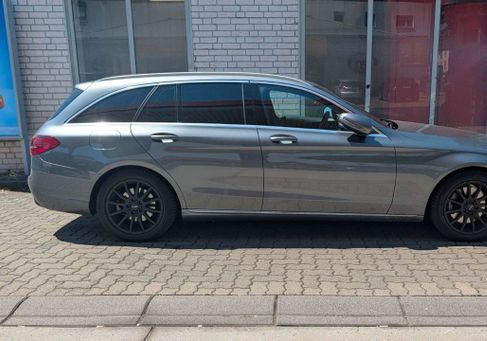Mercedes-Benz C 300, 2019