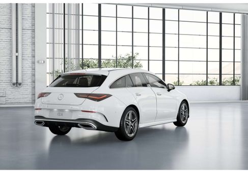 Mercedes-Benz CLA 180, 2024 3