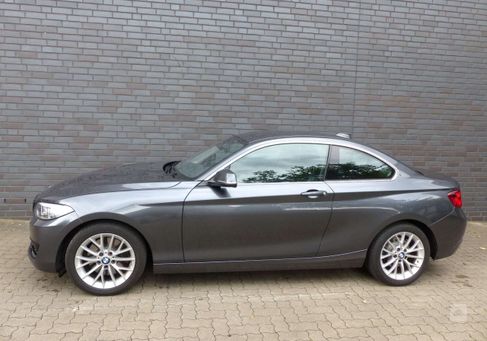 BMW 230, 2020