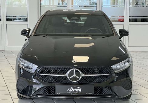 Mercedes-Benz A 180, 2025