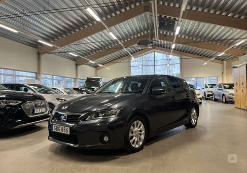 Lexus CT, 2011