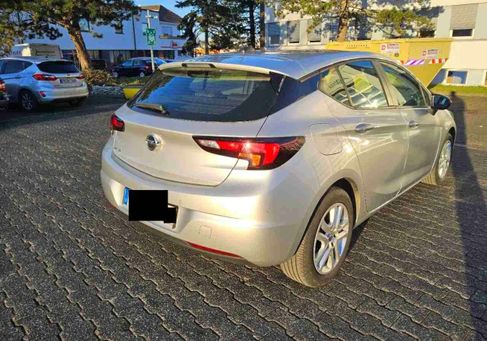 Opel Astra, 2021
