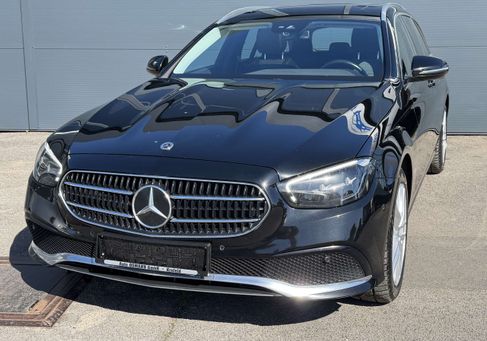 Mercedes-Benz E 300, 2022 2
