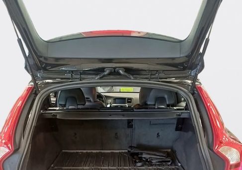 Volvo V60 Cross Country, 2018