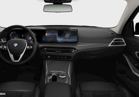 BMW 318, 2023 3