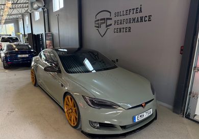 Tesla Model S, 2020