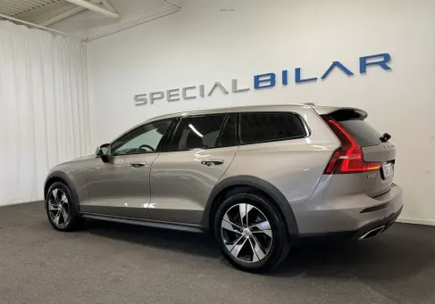 Volvo V60 Cross Country, 2019