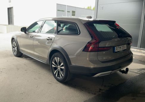 Volvo V90 Cross Country, 2022