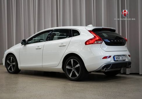 Volvo V40, 2019