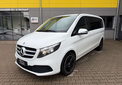 Mercedes-Benz 220, 2020 2