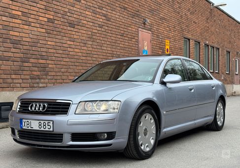 Audi A8, 2005