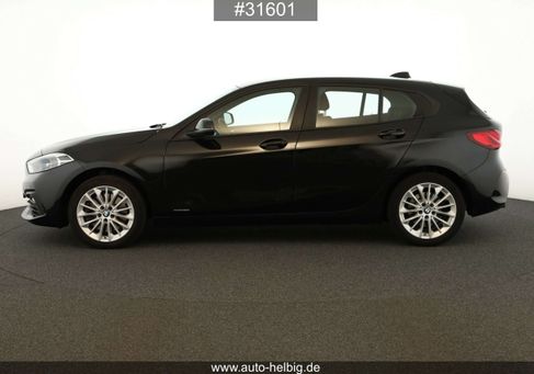 BMW 120, 2023