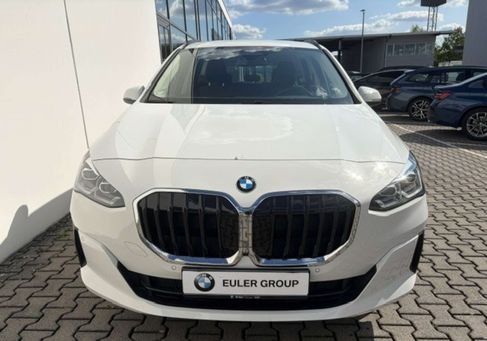 BMW 220, 2025 2