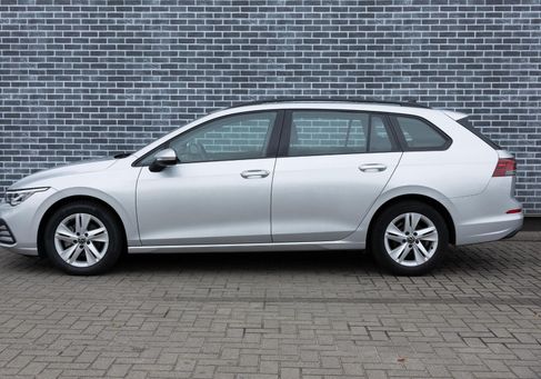 Volkswagen Golf, 2022 3