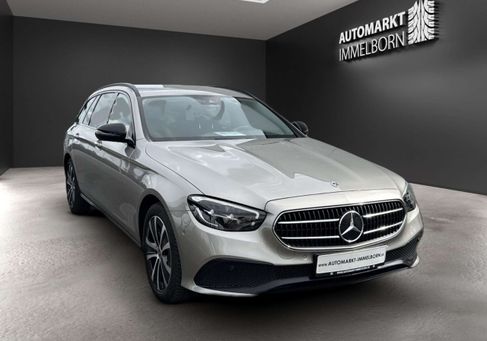 Mercedes-Benz E 300, 2022 2