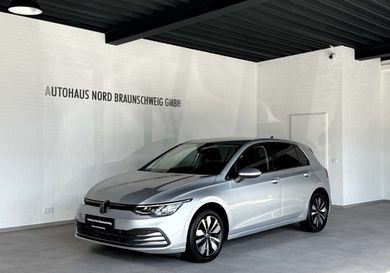 Volkswagen Golf, 2024