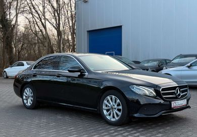 Mercedes-Benz E 200, 2020