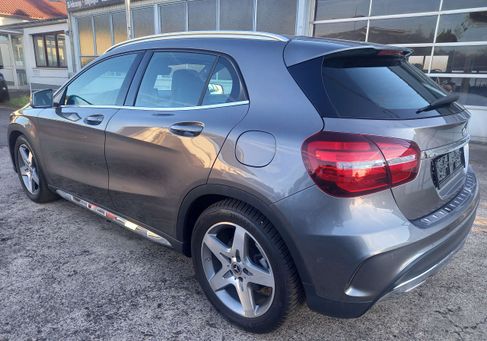 Mercedes-Benz GLA 200, 2020 3