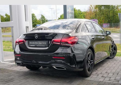 Mercedes-Benz A 200, 2022 3