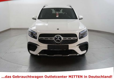 Mercedes-Benz GLB 200, 2023