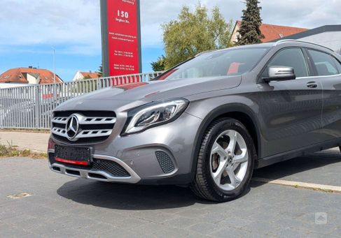 Mercedes-Benz GLA 180, 2019