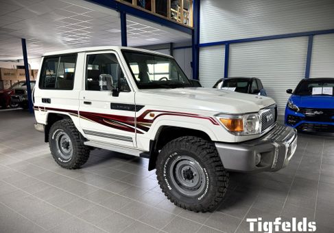 Toyota Land Cruiser, 2016