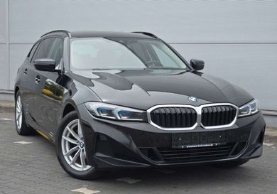 BMW 318, 2023