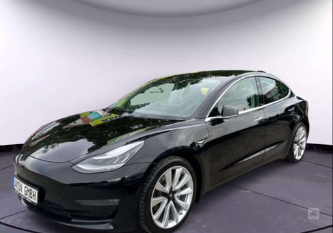 Tesla Model 3, 2019