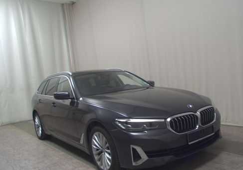 BMW 520, 2021