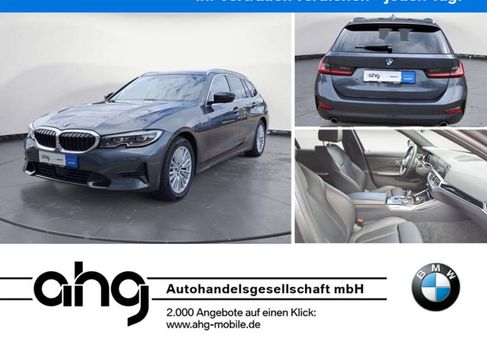 BMW 318, 2022