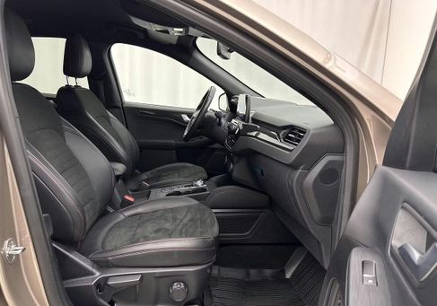 Ford Kuga, 2021