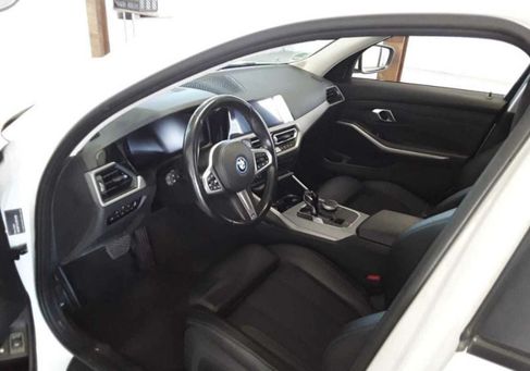 BMW 320, 2022