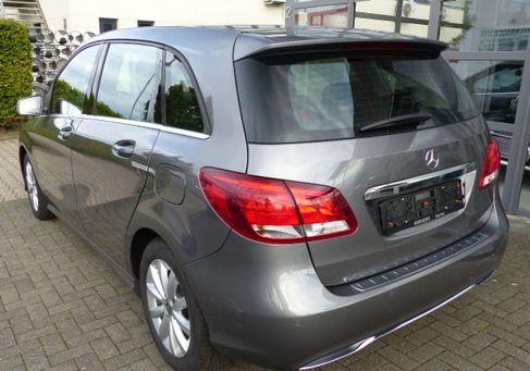 Mercedes-Benz B 180, 2018 3