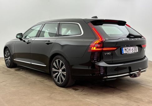 Volvo V90, 2022
