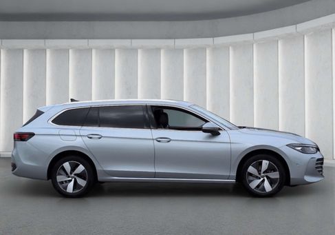 Volkswagen Passat Variant, 2025 3