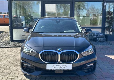 BMW 118, 2022